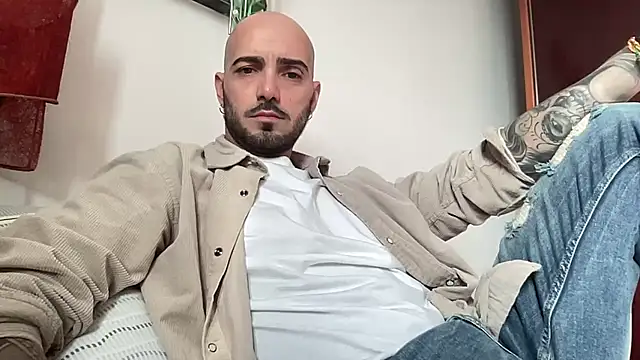 alessandromori91 online show from March 5, 2026, 2:57 pm