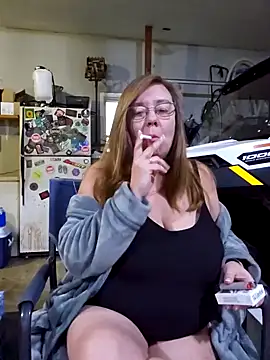 MsShelby40 online show from December 17, 2024, 10:32 pm