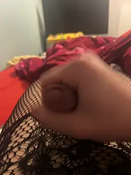 Snapshot of enzomlt chatting on January 14, 2026, 10:58 pm enzomlt online show from January 14, 2026, 10:58 pm