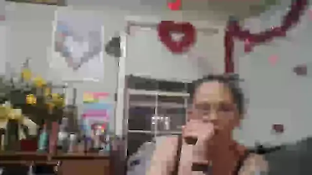 Snapshot of TopazVixen chatting on February 22, 2025, 2:39 am TopazVixen online show from February 22, 2025, 2:39 am