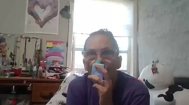 Snapshot of TopazVixen chatting on March 3, 2025, 10:42 pm TopazVixen online show from March 3, 2025, 10:42 pm