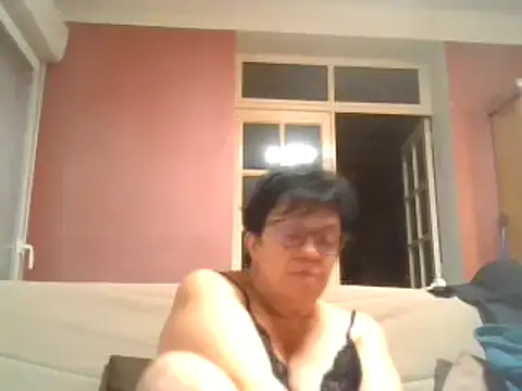 Vandeae44 online show from December 15, 2024, 8:25 pm