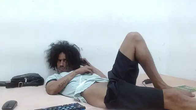 Snapshot of damian_bottom_bigcock chatting on January 5, 2025, 3:43 am damian bottom bigcock online show from January 5, 2025, 3:43 am