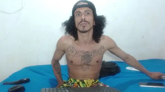 Snapshot of damian_bottom_bigcock chatting on December 20, 2025, 8:38 pm damian bottom bigcock online show from December 20, 2025, 8:38 pm