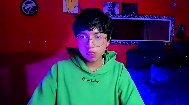 Snapshot of AnggelONfiree chatting on February 15, 2025, 9:49 am AnggelONfiree online show from February 15, 2025, 9:49 am