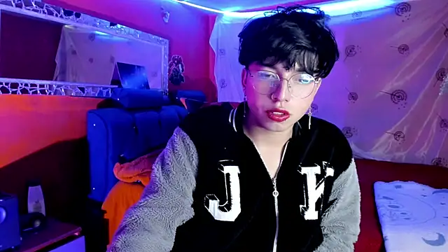 Snapshot of AnggelONfiree chatting on September 9, 2025, 4:45 am AnggelONfiree online show from September 9, 2025, 4:45 am