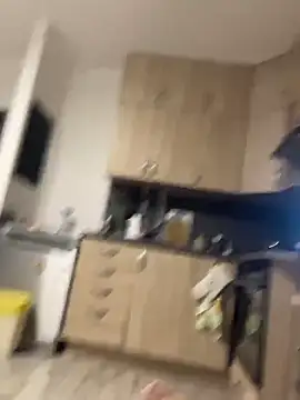 Zbochunec online show from December 4, 2025, 6:44 am