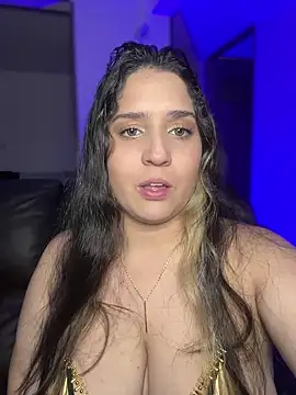 valentina jonnes1 online show from March 23, 2025, 3:10 am