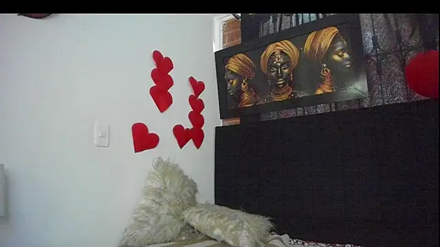 Evaaross 2345 online show from February 21, 2025, 7:43 pm