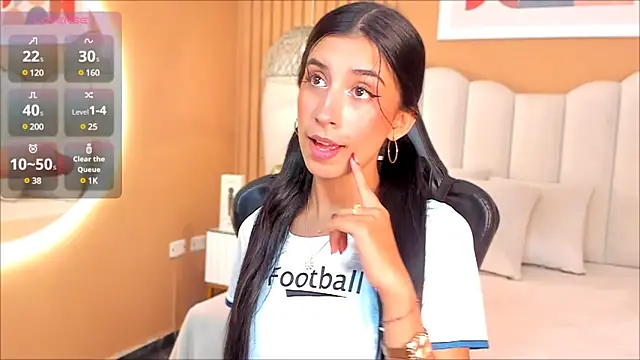 zia cooper online show from March 18, 2025, 6:59 pm