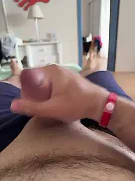 Gartengolem online show from March 11, 2025, 5:24 pm