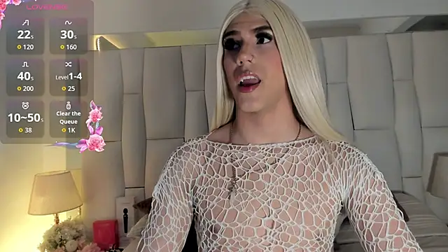 Snapshot of Regiina_Doll chatting on March 25, 2026, 11:11 pm Regiina Doll online show from March 25, 2026, 11:11 pm