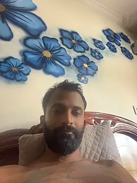 bigfatdick111 online show from June 6, 2026, 9:14 am
