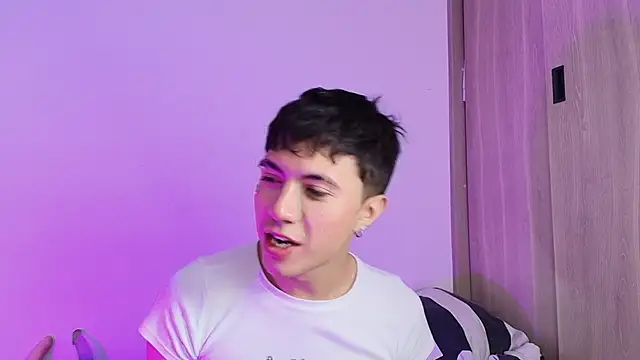 Snapshot of Justyn_Ross chatting on September 26, 2025, 2:59 am Justyn Ross online show from September 26, 2025, 2:59 am