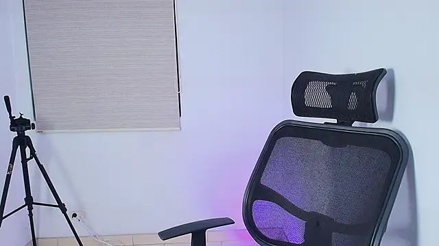 Snapshot of Justyn_Ross chatting on October 3, 2025, 6:32 am Justyn Ross online show from October 3, 2025, 6:32 am