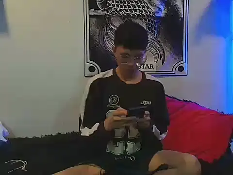 Snapshot of Justyn_Ross chatting on November 28, 2025, 12:02 am Justyn Ross online show from November 28, 2025, 12:02 am