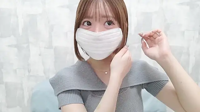 LOVE MOMO LOVE online show from March 26, 2026, 11:27 am