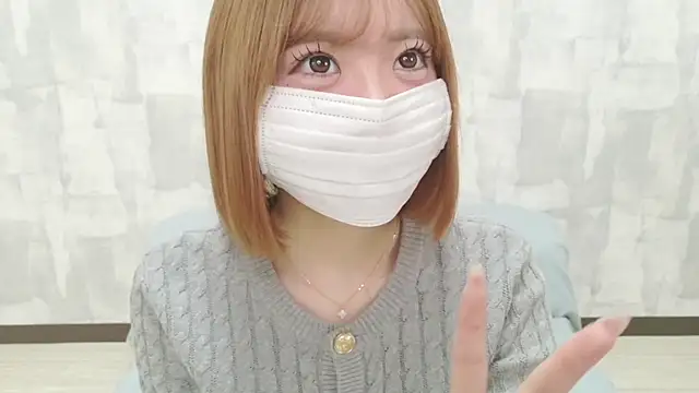 Snapshot of LOVE_MOMO_LOVE chatting on April 21, 2026, 11:38 am LOVE MOMO LOVE online show from April 21, 2026, 11:38 am