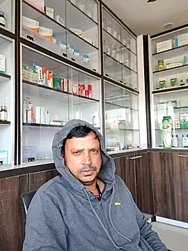 Raj1043 online show from December 5, 2025, 6:11 am