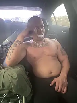 Snapshot of EatMyCake831 chatting on December 22, 2024, 8:14 pm EatMyCake831 online show from December 22, 2024, 8:14 pm