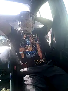 Snapshot of EatMyCake831 chatting on October 23, 2025, 5:12 pm EatMyCake831 online show from October 23, 2025, 5:12 pm