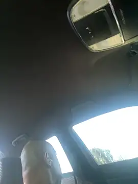 Snapshot of EatMyCake831 chatting on October 29, 2025, 5:25 pm EatMyCake831 online show from October 29, 2025, 5:25 pm