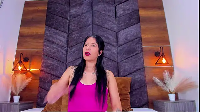 DulceAurora   online show from March 5, 2025, 7:27 pm