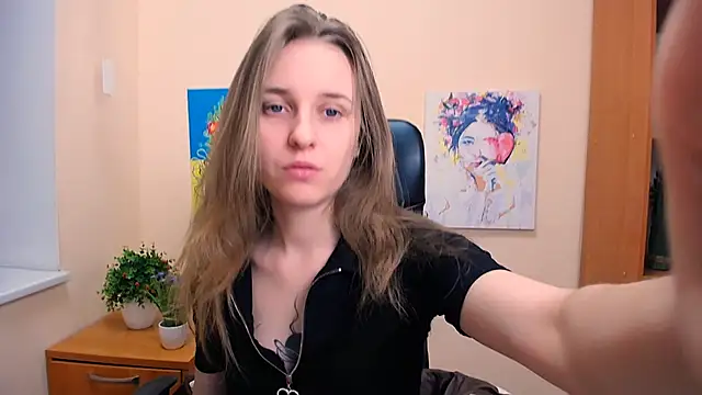 Snapshot of _Nicole_new chatting on March 14, 2025, 12:29 pm  Nicole new online show from March 14, 2025, 12:29 pm