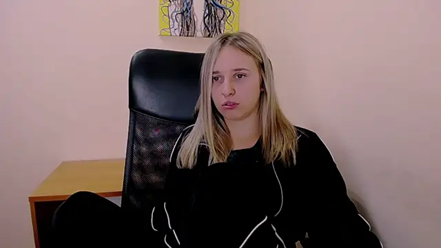 Snapshot of _Nicole_new chatting on September 27, 2025, 7:57 am  Nicole new online show from September 27, 2025, 7:57 am