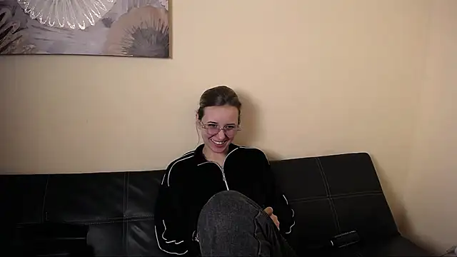  Nicole new online show from March 5, 2026, 10:44 am