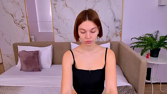 Snapshot of DanaLoved chatting on December 5, 2024, 7:16 am DanaLoved online show from December 5, 2024, 7:16 am