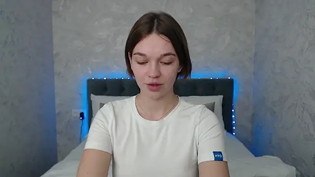 Snapshot of DanaLoved chatting on March 12, 2025, 8:08 am DanaLoved online show from March 12, 2025, 8:08 am