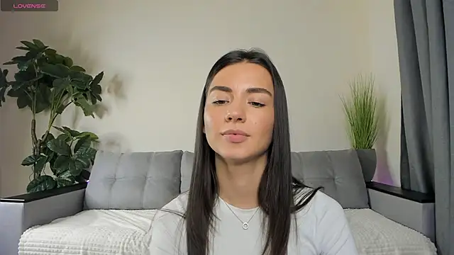 NicoleLuv online show from December 8, 2024, 7:11 pm