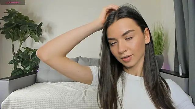 NicoleLuv online show from December 11, 2024, 7:14 pm