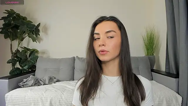 NicoleLuv online show from December 12, 2024, 7:15 pm