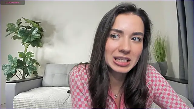 NicoleLuv online show from January 31, 2025, 1:02 pm