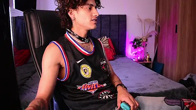 Snapshot of DemonKush-- chatting on May 26, 2026, 10:06 pm DemonKush-- online show from May 26, 2026, 10:06 pm