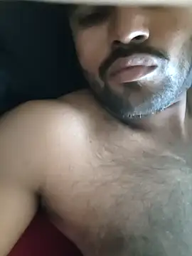 yourboy2000   online show from September 28, 2025, 6:19 am