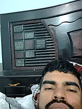 Snapshot of yourboy2000__ chatting on January 17, 2026, 6:11 pm yourboy2000 online show from January 17, 2026, 6:11 pm