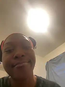 honeybrow online show from February 27, 2025, 11:26 pm