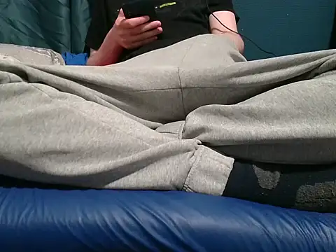 krissraw online show from November 18, 2025, 3:56 am