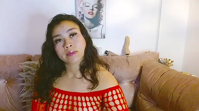 hinataleecs online show from January 10, 2025, 11:11 am