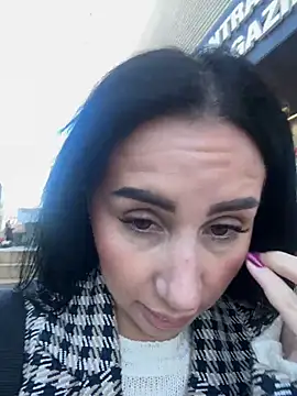 AnaRhodes online show from March 5, 2025, 7:27 am