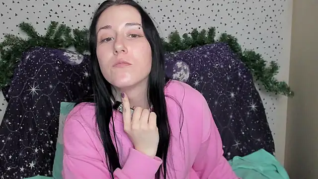 Snapshot of adell_berry chatting on December 15, 2024, 8:19 am adell berry online show from December 15, 2024, 8:19 am