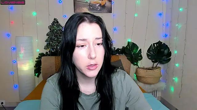 Snapshot of adell_berry chatting on December 20, 2024, 1:47 am adell berry online show from December 20, 2024, 1:47 am