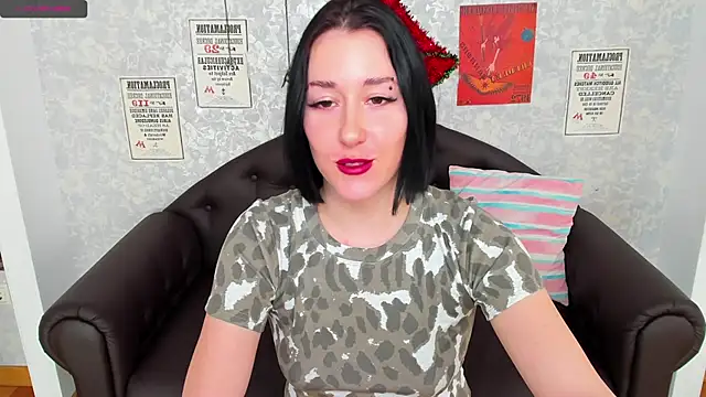 Snapshot of adell_berry chatting on January 23, 2025, 7:54 am adell berry online show from January 23, 2025, 7:54 am