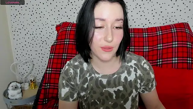 Snapshot of adell_berry chatting on February 13, 2025, 7:35 am adell berry online show from February 13, 2025, 7:35 am