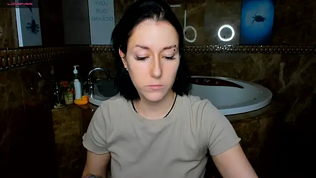 Snapshot of adell_berry chatting on March 20, 2025, 1:57 am adell berry online show from March 20, 2025, 1:57 am