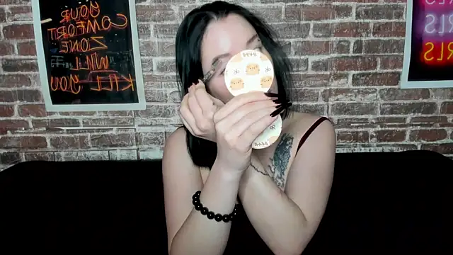 Snapshot of adell_berry chatting on February 13, 2026, 5:20 pm adell berry online show from February 13, 2026, 5:20 pm