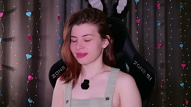 callmetori online show from March 14, 2026, 7:47 am